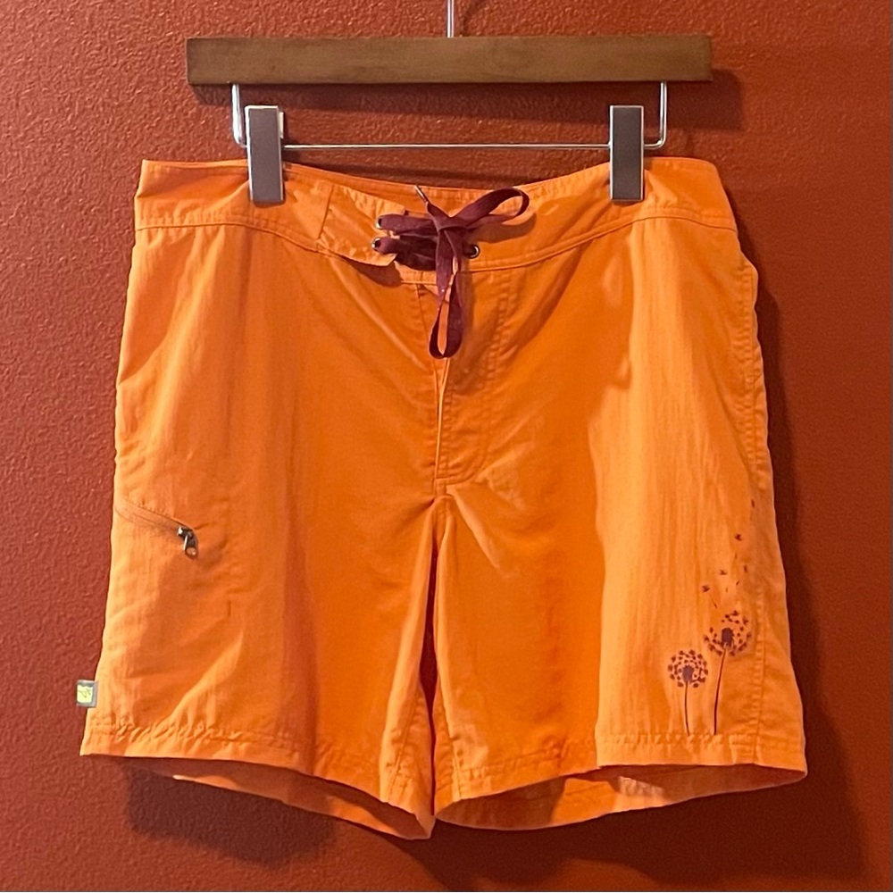 Kokatat Women’s 6” Orange Unlined Drawstring‎ Daffodils Swim Board Shorts